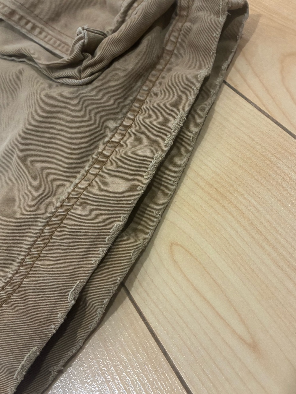 Vintage Abercrombie & Fitch Khaki Cargo Shorts - Picture 7 of 7